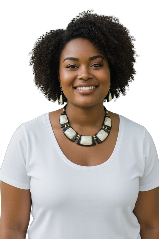 Frannie's Afro Pearl Studded  Necklace Set