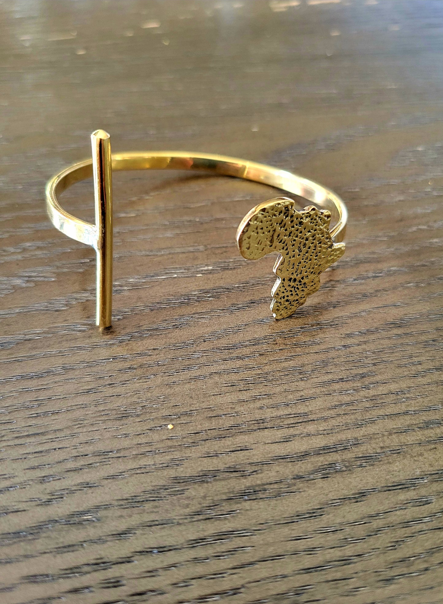 Yahden Brass Map Bracelet
