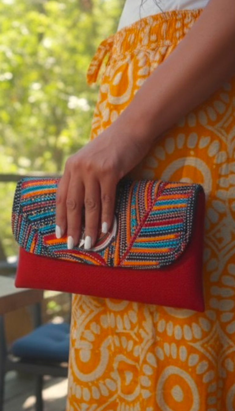 Frannie's Beaded Clutch-B