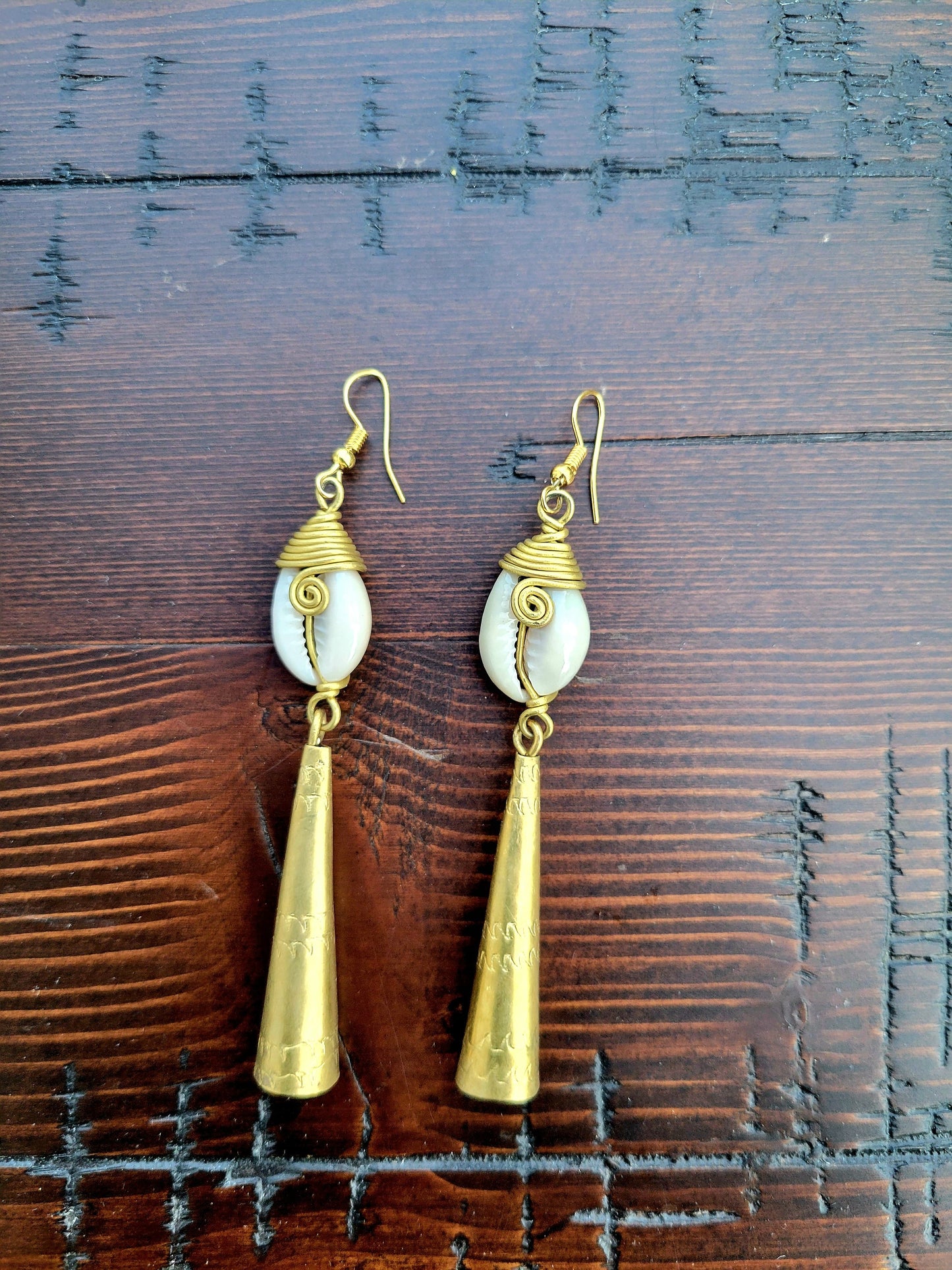 Brass& Shell Earrings-Zoe