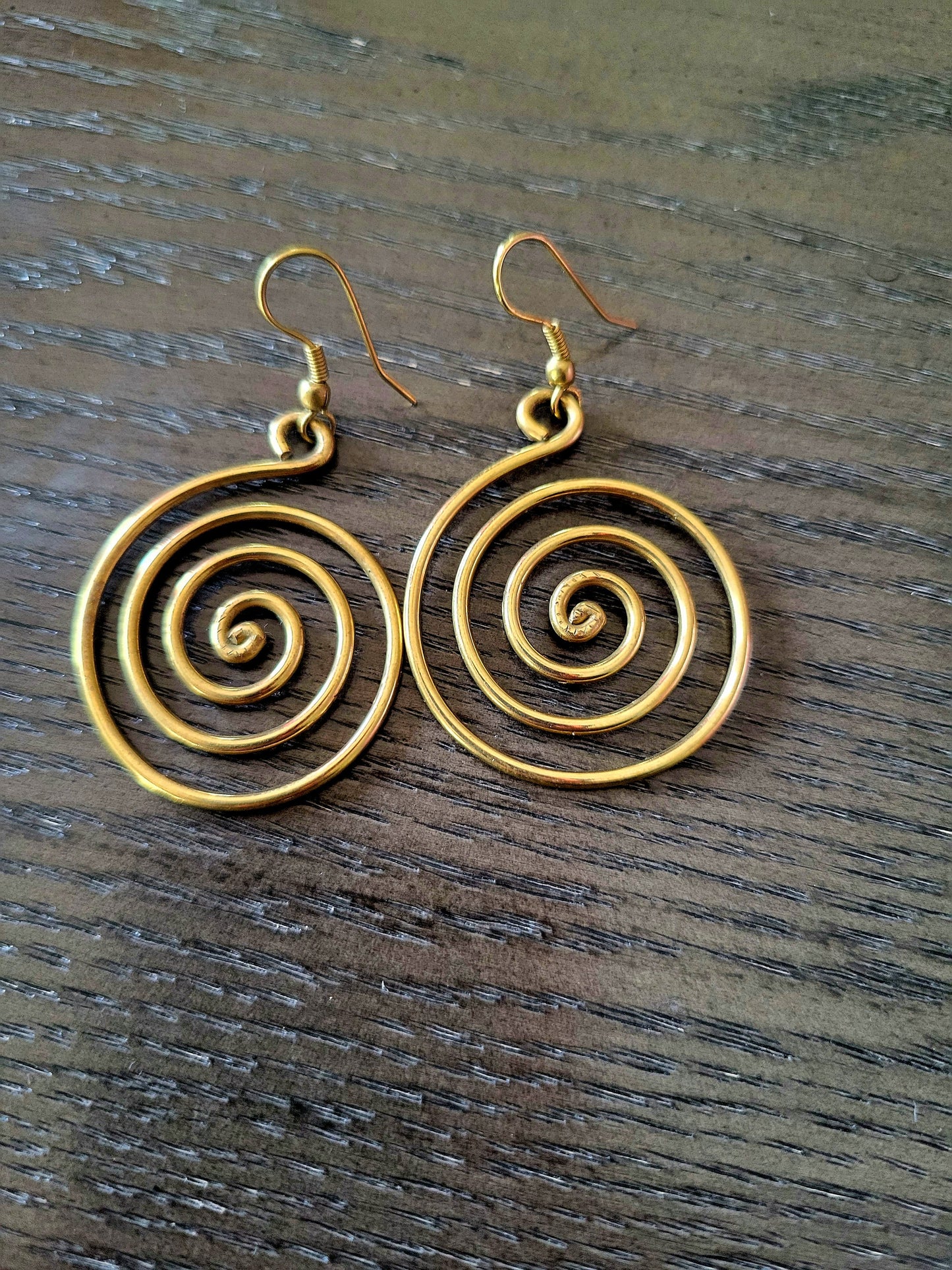 ZAHARA SPIRAL BRASS EARRINGS